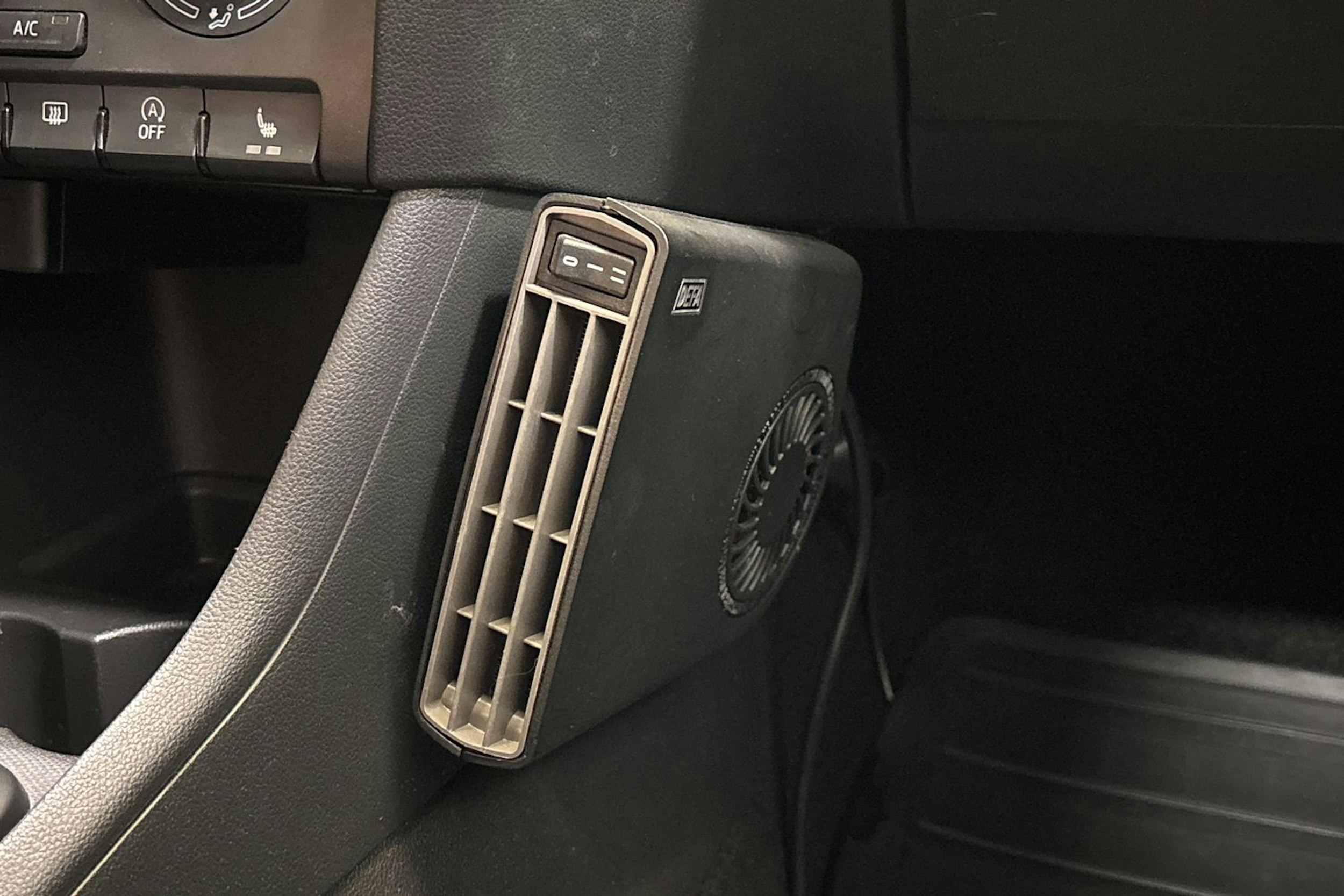 harmaa Skoda Rapid 2019 kuva 16.