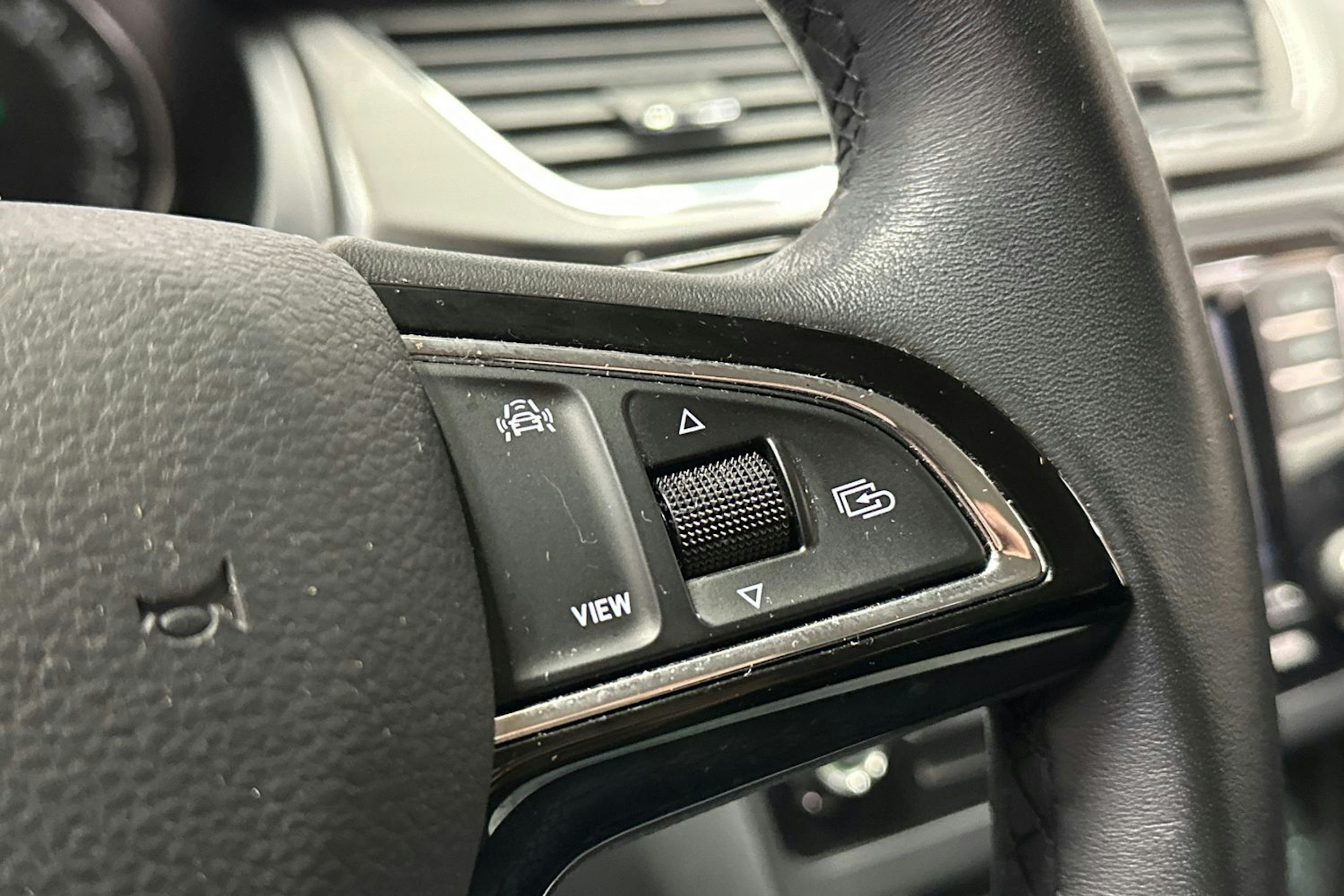 harmaa Skoda Rapid 2019 kuva 14.