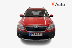 punainen Skoda Roomster 2012 kuva 4.