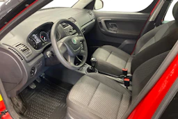 punainen Skoda Roomster 2012 kuva 6.