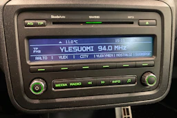 punainen Skoda Roomster 2012 kuva 18.