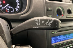 punainen Skoda Roomster 2012 kuva 22.