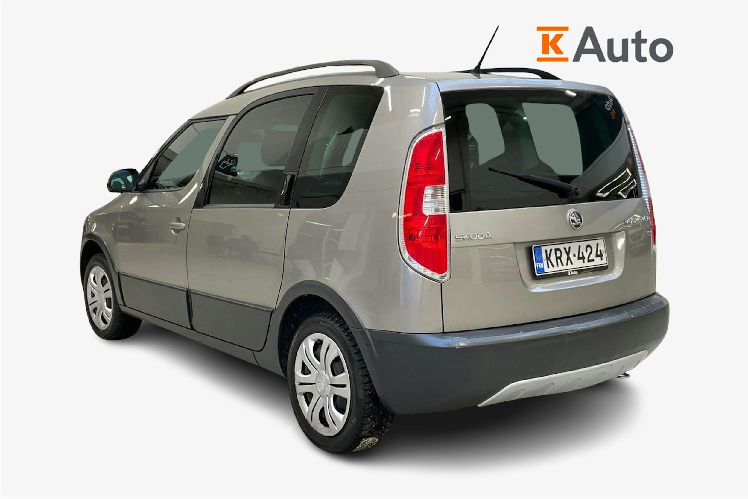 ruskea (beige) Skoda Roomster 2013 kuva 2.