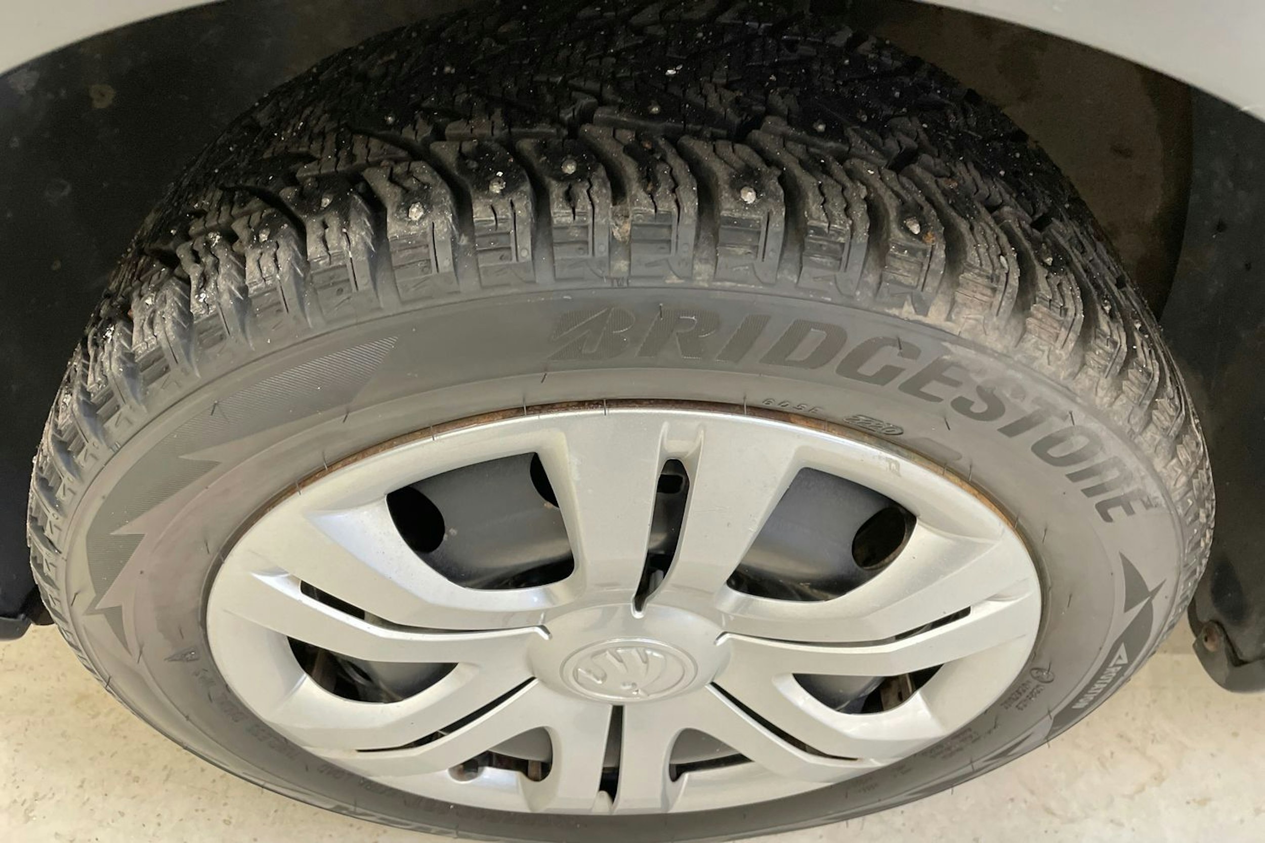 ruskea (beige) Skoda Roomster 2013 kuva 9.