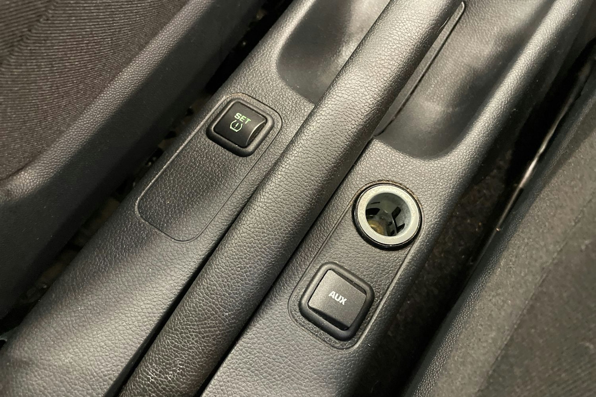 ruskea (beige) Skoda Roomster 2013 kuva 17.