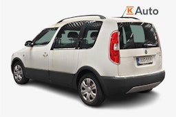 valkoinen Skoda Roomster 2013 kuva 2.