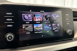 valkoinen Skoda Scala 2019 kuva 20.