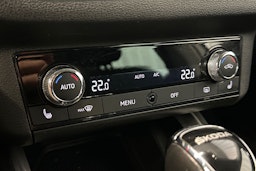 valkoinen Skoda Scala 2019 kuva 24.
