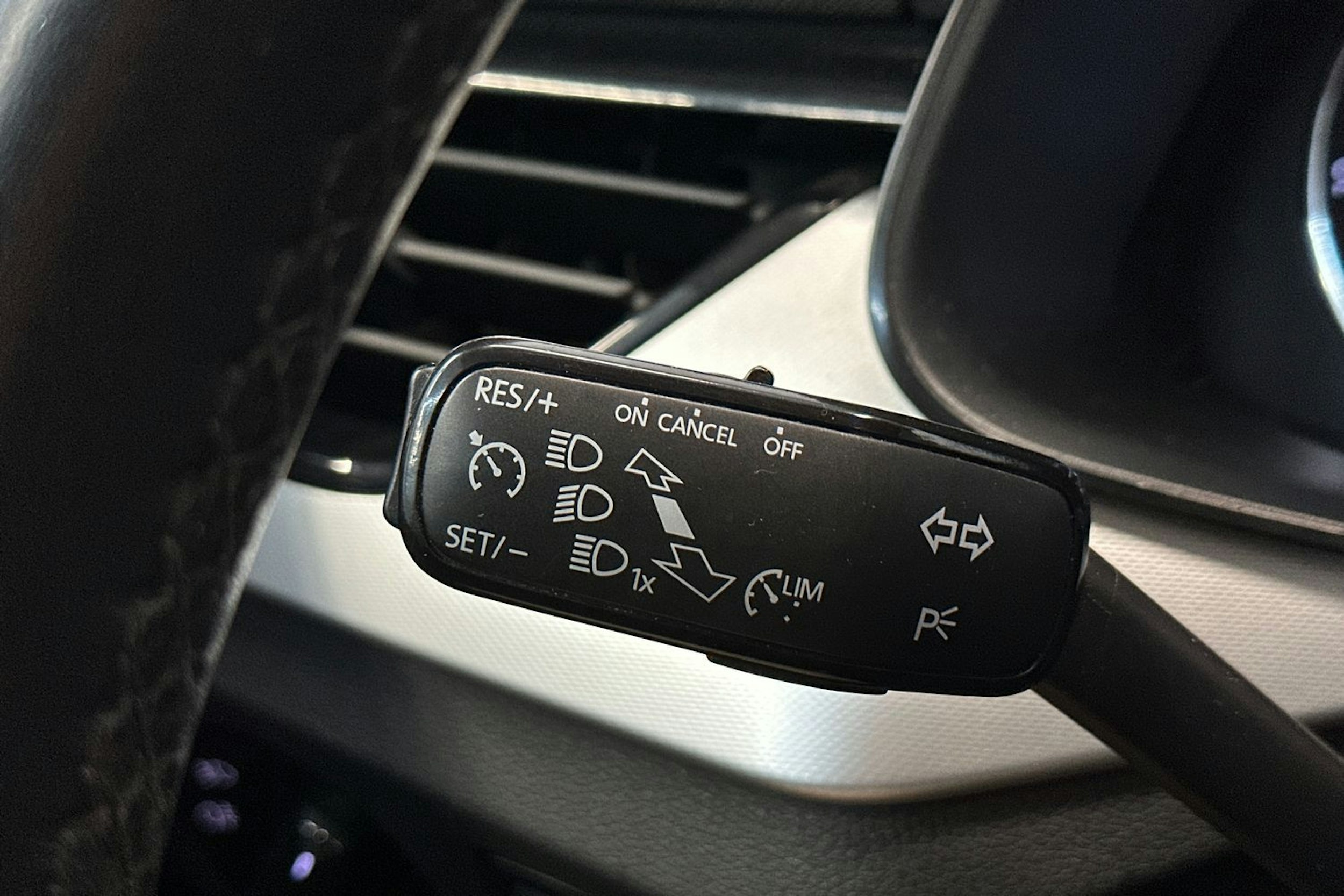 valkoinen Skoda Scala 2019 kuva 26.