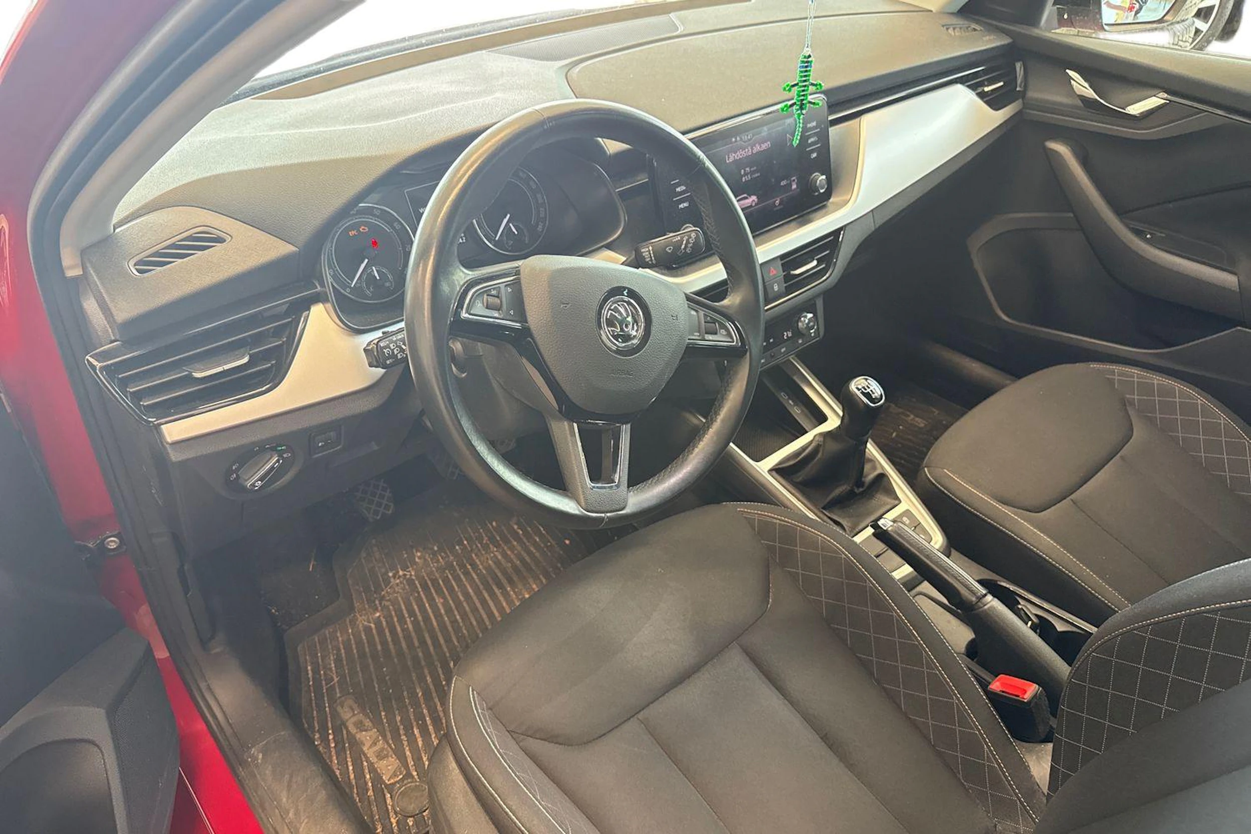 punainen Skoda Scala 2019 kuva 3.