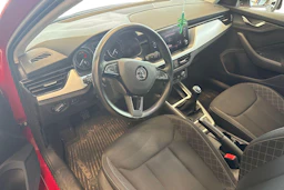 punainen Skoda Scala 2019 kuva 3.