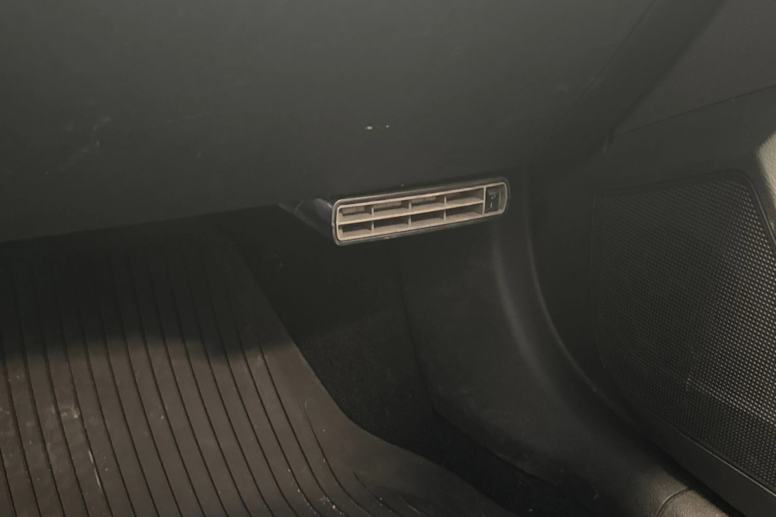 punainen Skoda Scala 2019 kuva 6.
