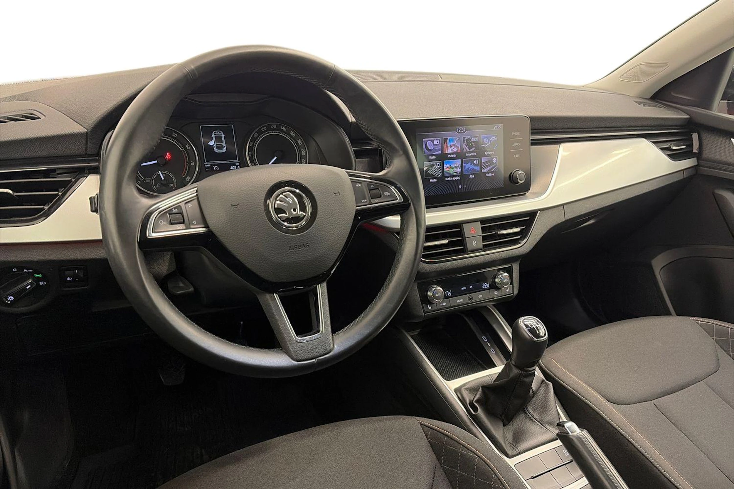 punainen Skoda Scala 2019 kuva 6.
