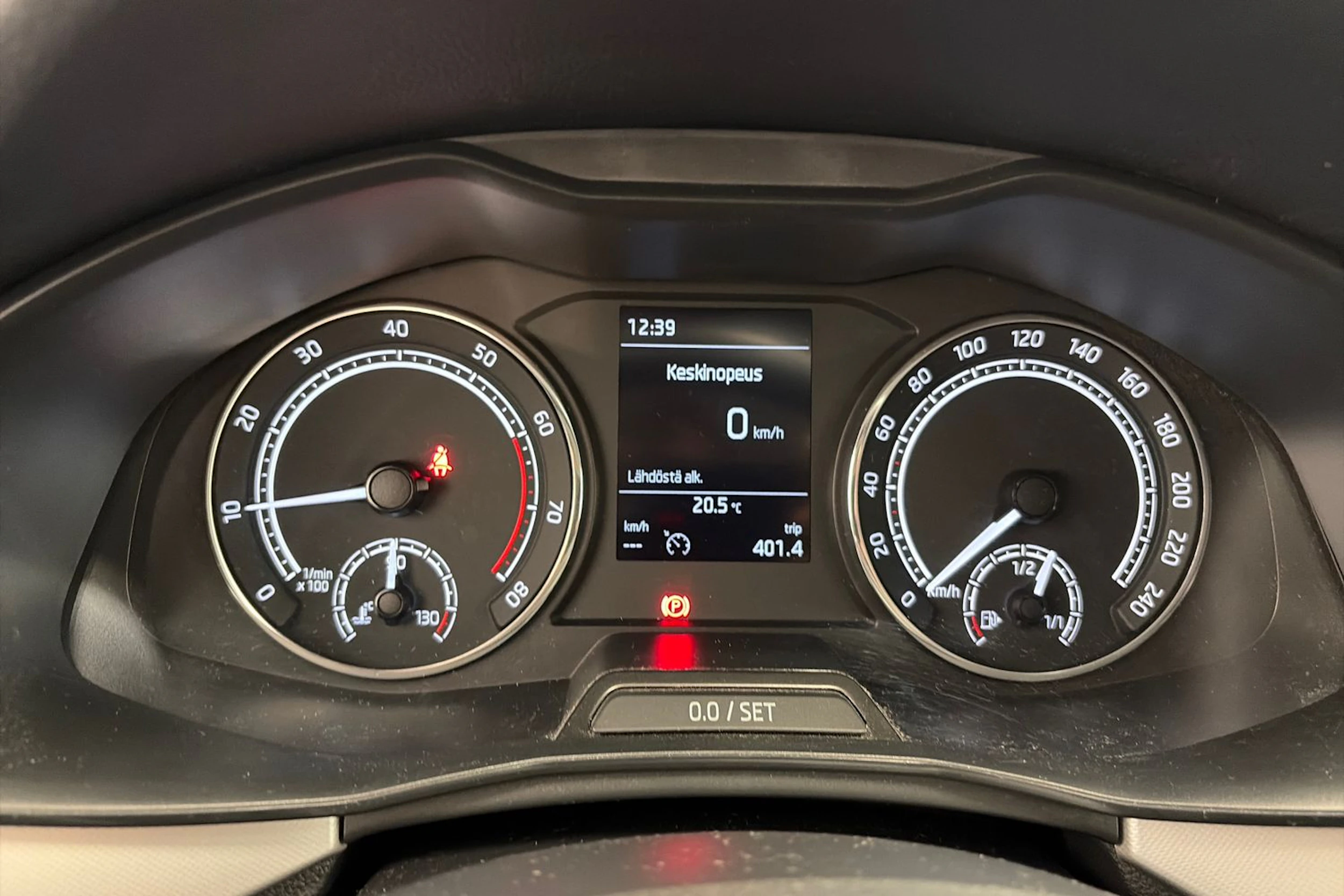 punainen Skoda Scala 2019 kuva 13.