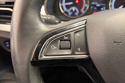 punainen Skoda Scala 2019 kuva 14.