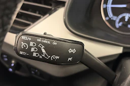 punainen Skoda Scala 2019 kuva 16.