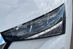 valkoinen Skoda Scala 2019 kuva 4.