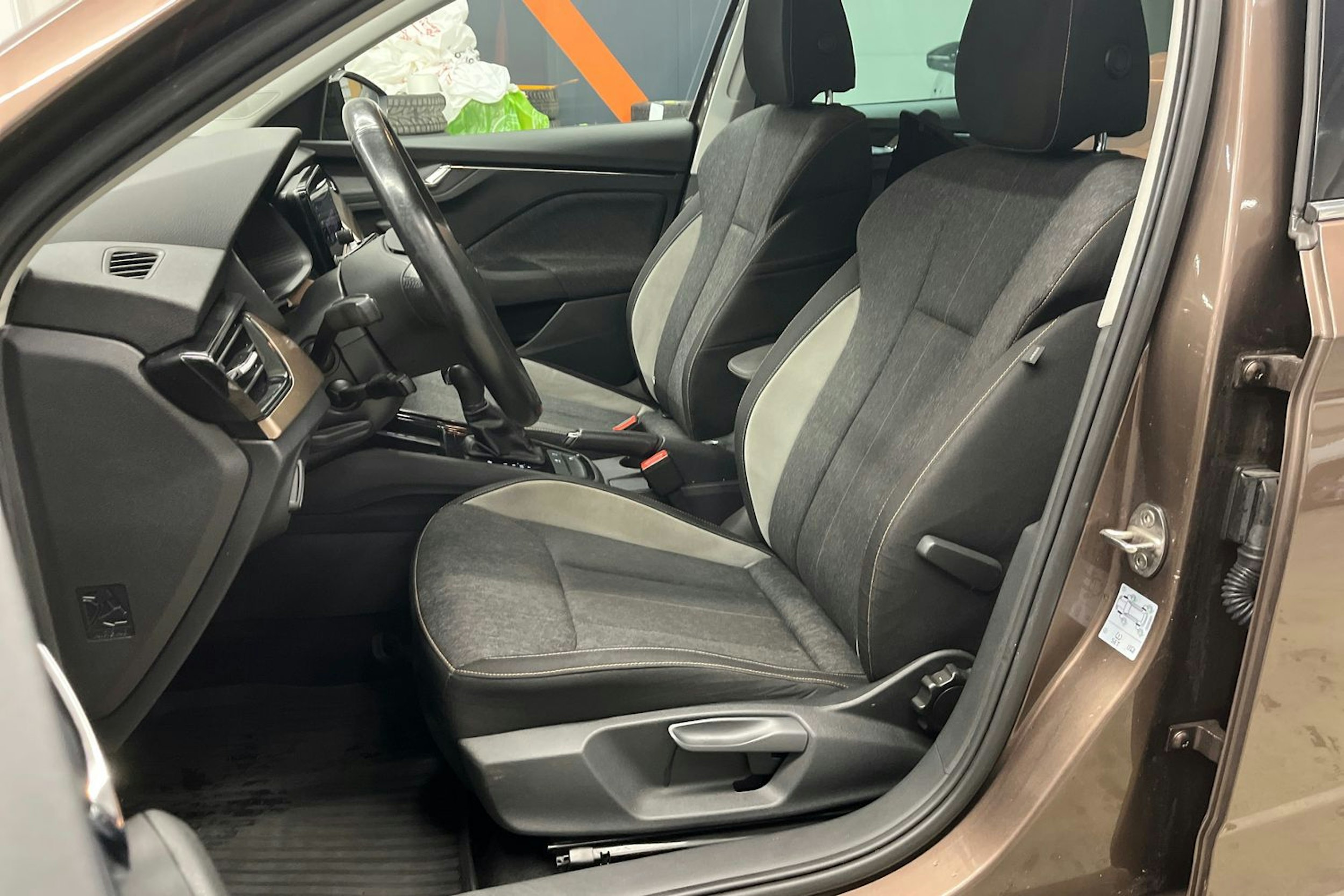 ruskea (beige) Skoda Scala 2019 kuva 8.