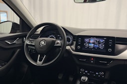 punainen Skoda Scala 2020 kuva 7.