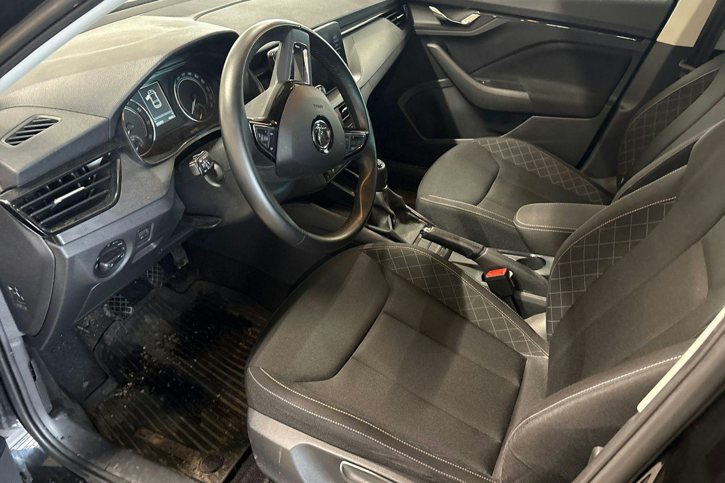 musta Skoda Scala 2020 kuva 3.