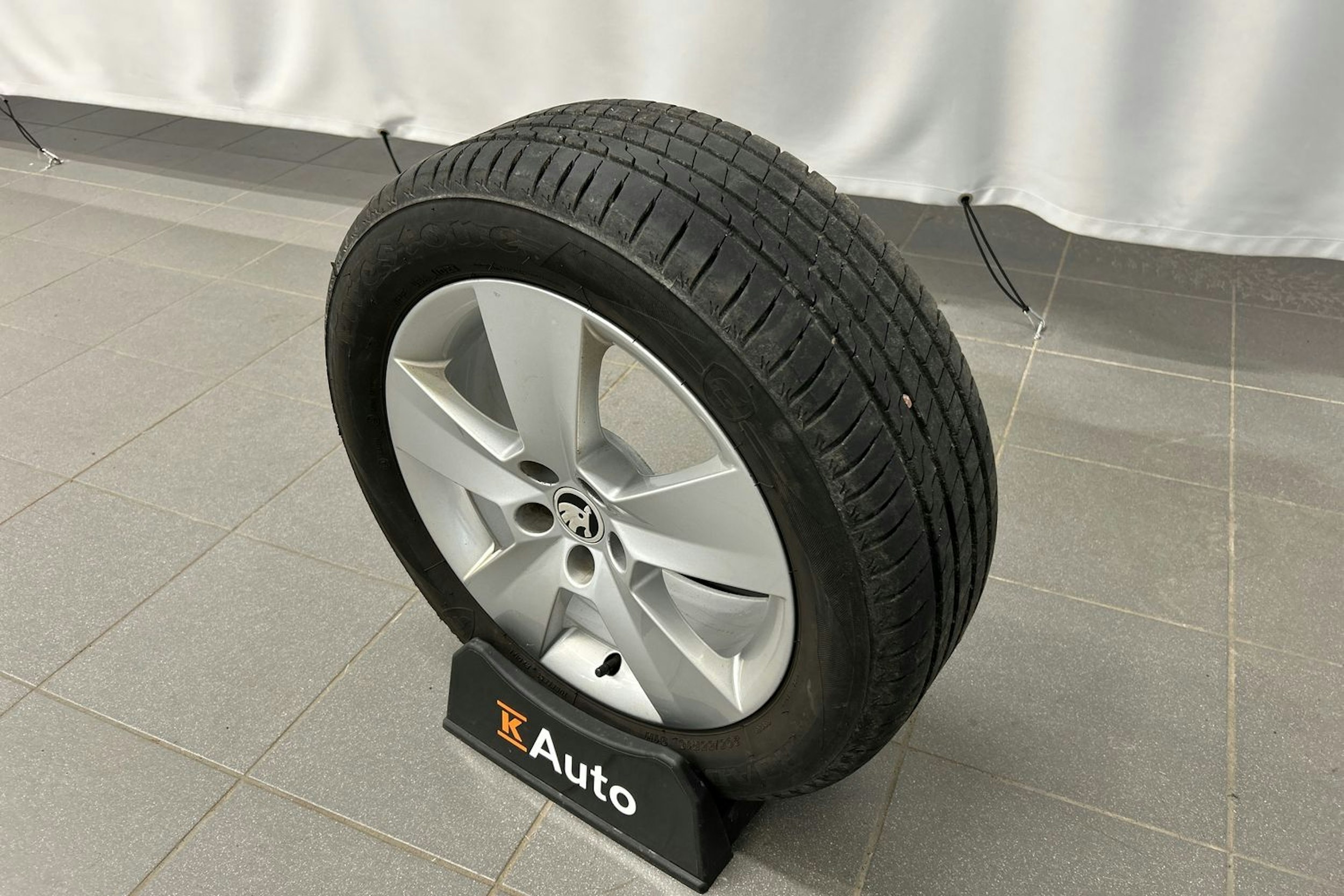 sininen Skoda Scala 2020 kuva 19.