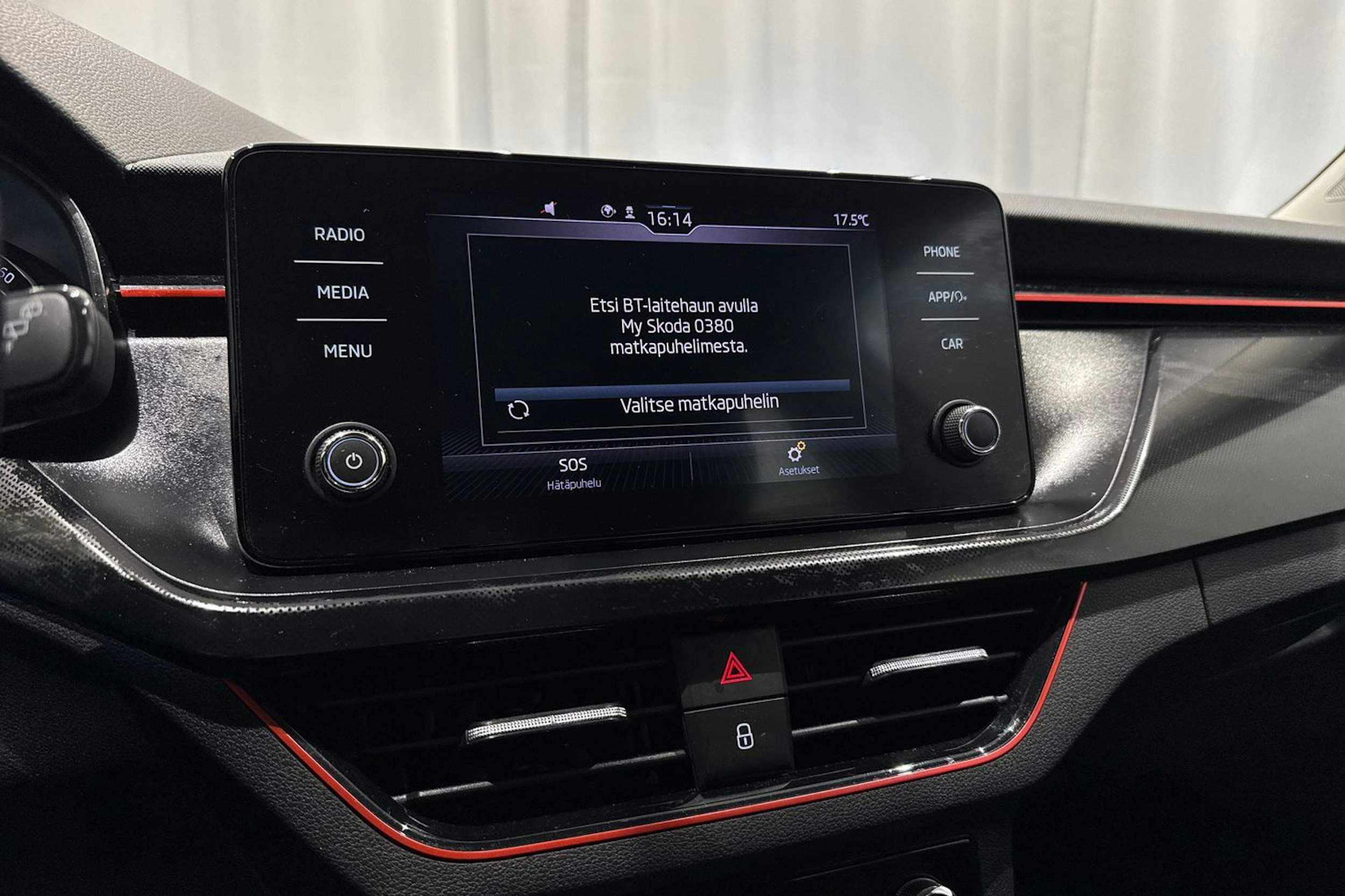 met. harmaa Skoda Scala 2020 kuva 22.