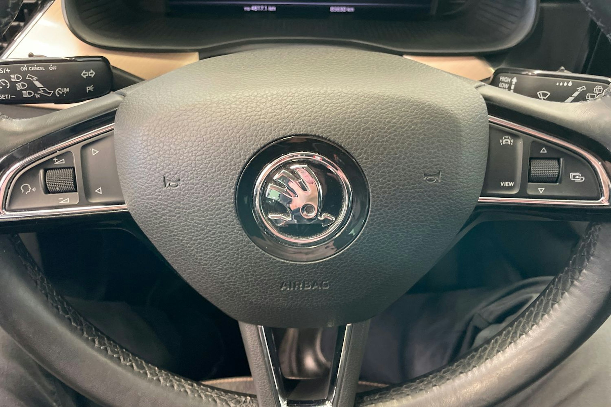 harmaa Skoda Scala 2020 kuva 27.