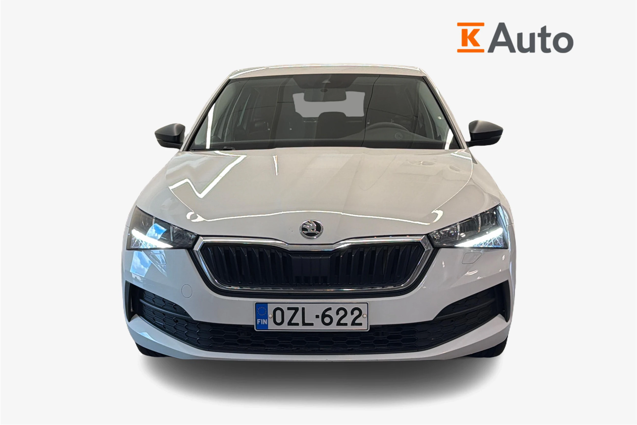 Valkoinen Skoda SCALA 2020 kuva 4.