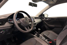 Valkoinen Skoda SCALA 2020 kuva 6.