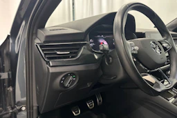 harmaa Skoda Scala 2021 kuva 27.