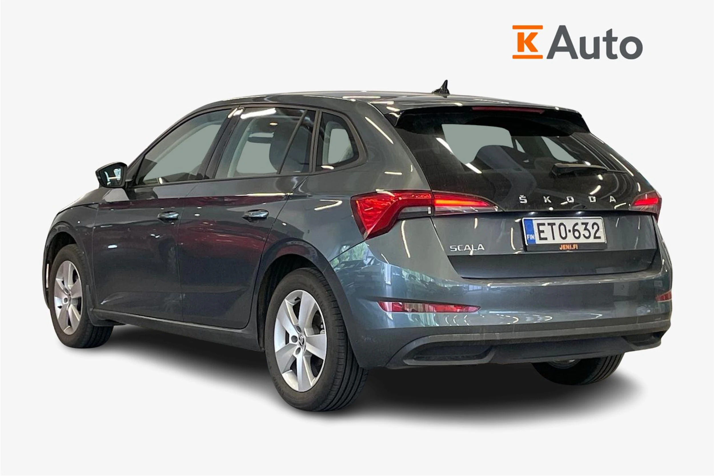 Harmaa Skoda SCALA 2021 kuva 2.