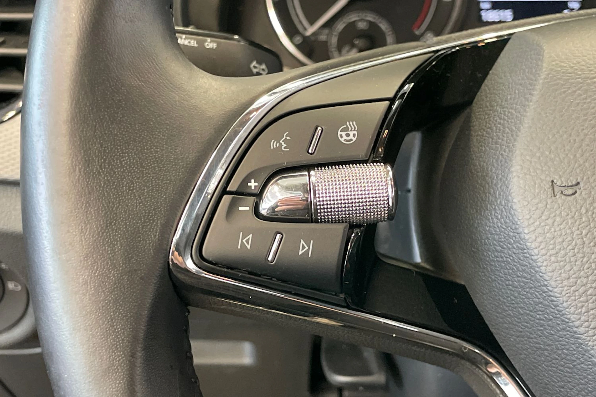 Harmaa Skoda SCALA 2021 kuva 14.