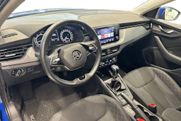 sininen Skoda Scala 2023 kuva 6.