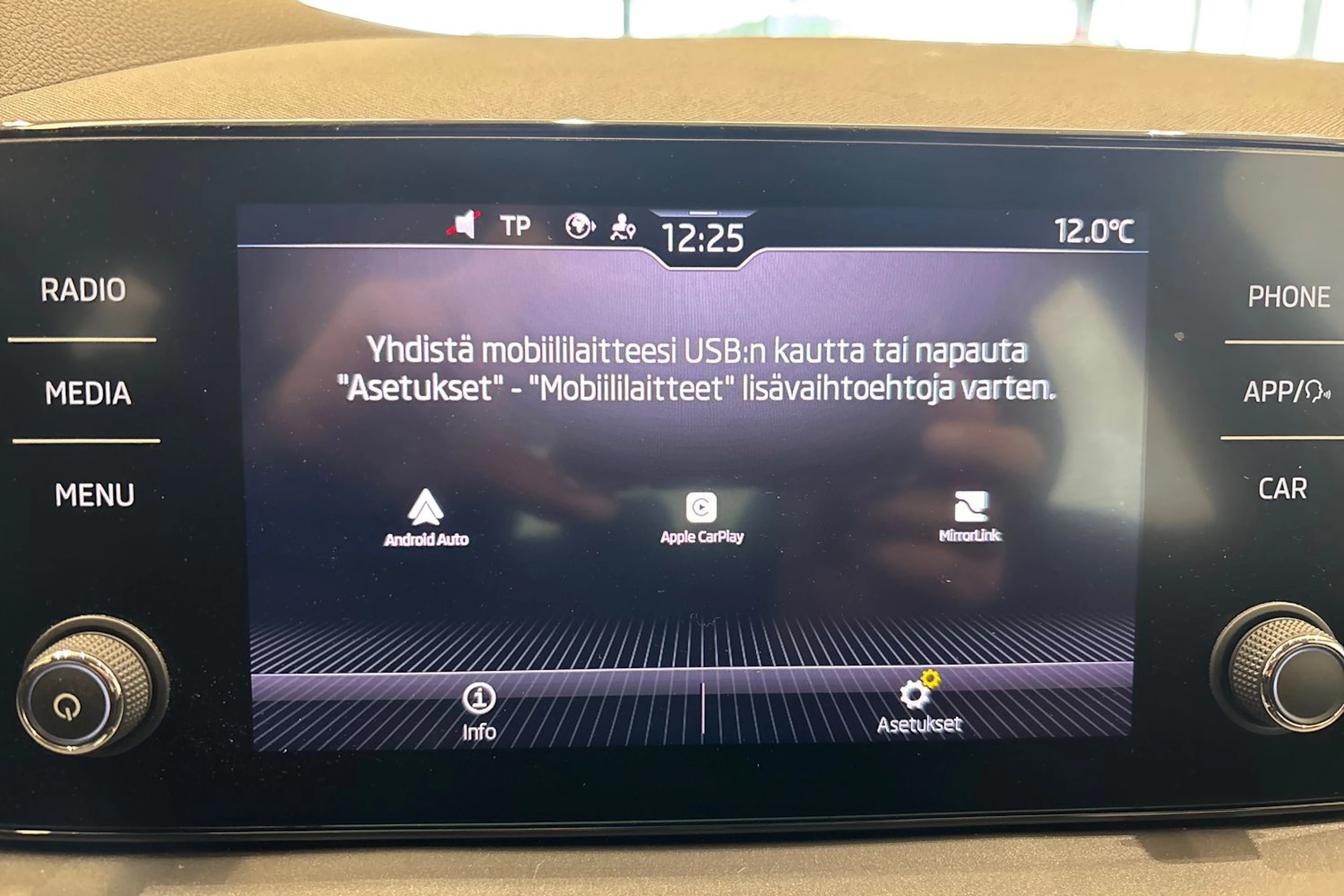 sininen Skoda Scala 2023 kuva 18.