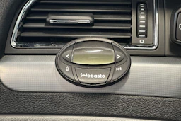 punainen Skoda Superb 2009 kuva 26.