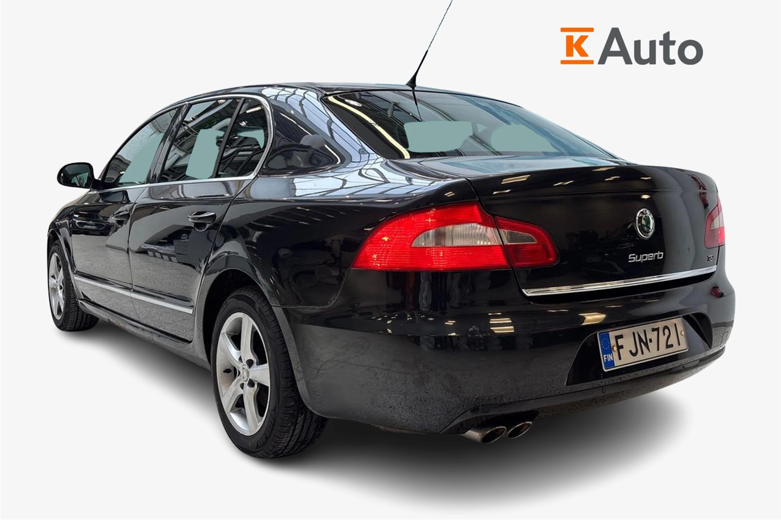 Musta Skoda Superb 2009 kuva 2.