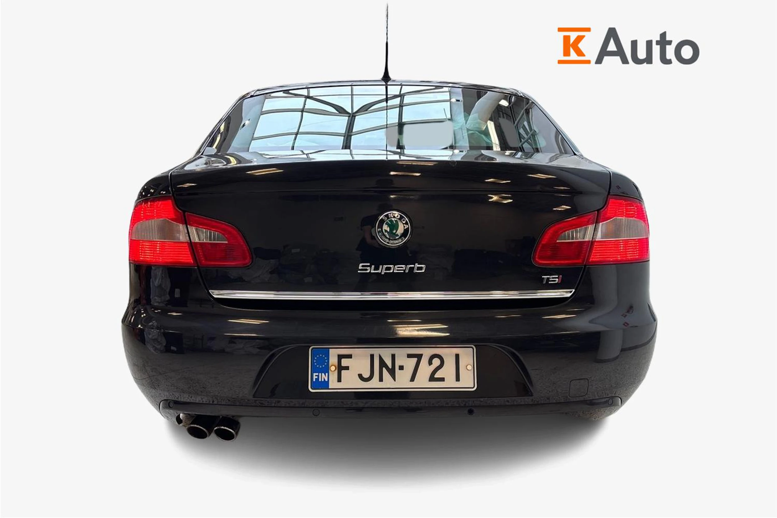 Musta Skoda Superb 2009 kuva 3.