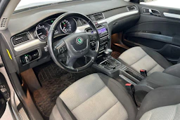 ruskea (beige) Skoda Superb 2011 kuva 8.
