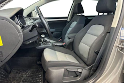 ruskea (beige) Skoda Superb 2011 kuva 12.