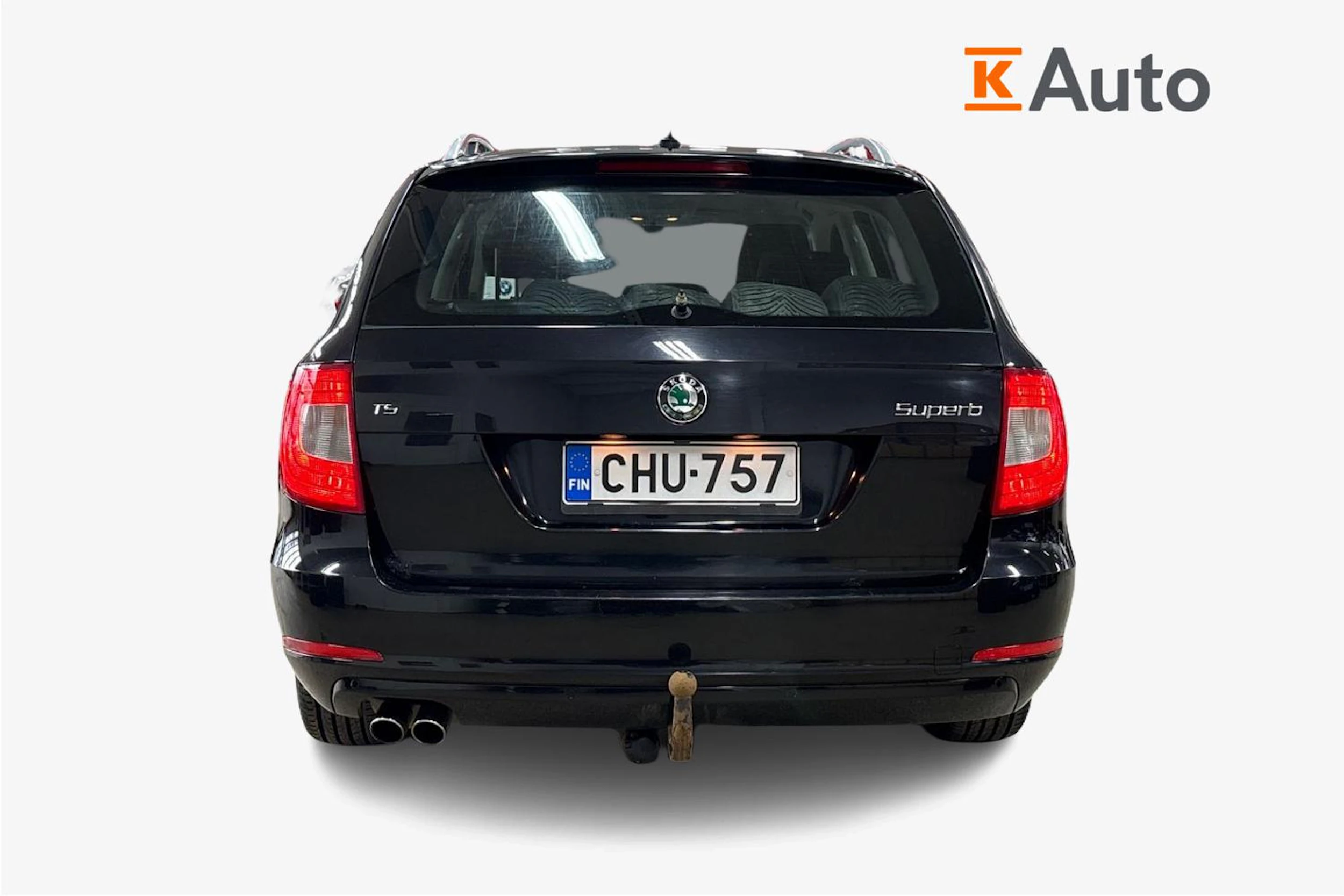 Musta Skoda Superb 2011 kuva 3.