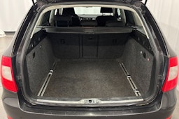 ruskea (beige) Skoda Superb 2010 kuva 17.