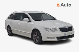 Valkoinen Skoda Superb 2010 kuva 1.