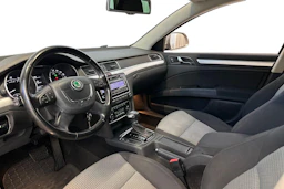 Ruskea (beige) Skoda Superb 2010 kuva 37.