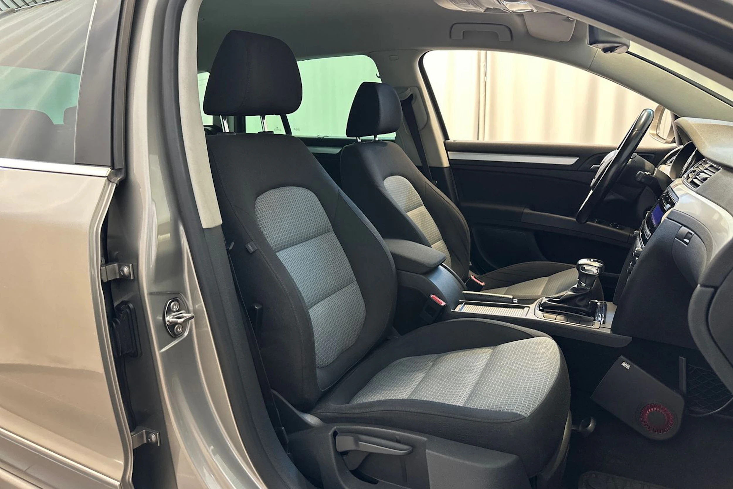Ruskea (beige) Skoda Superb 2010 kuva 42.