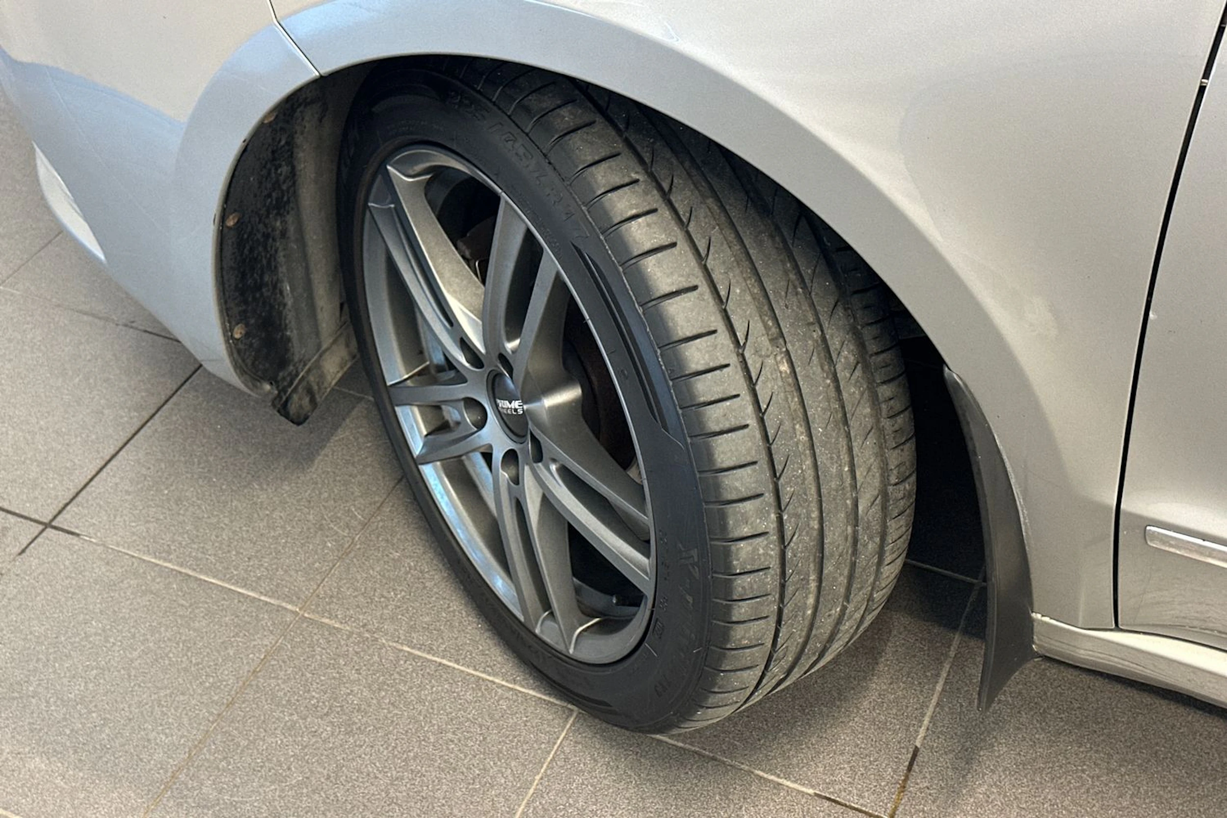 Ruskea (beige) Skoda Superb 2010 kuva 54.