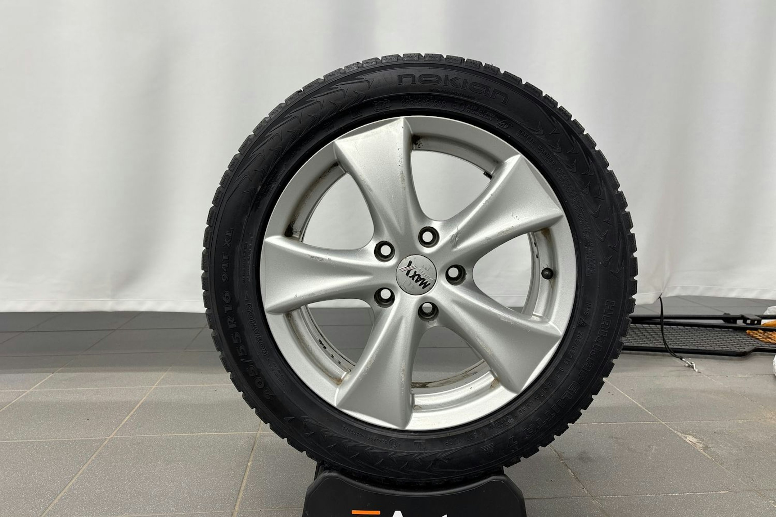 musta Skoda Superb 2011 kuva 13.