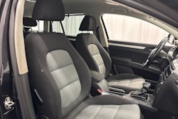 musta Skoda Superb 2011 kuva 15.