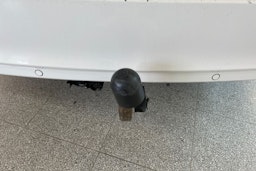 Valkoinen Skoda Superb 2012 kuva 25.