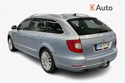 Sininen Skoda Superb 2012 kuva 2.