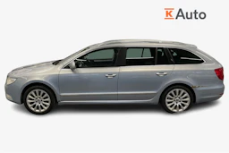 Sininen Skoda Superb 2012 kuva 5.